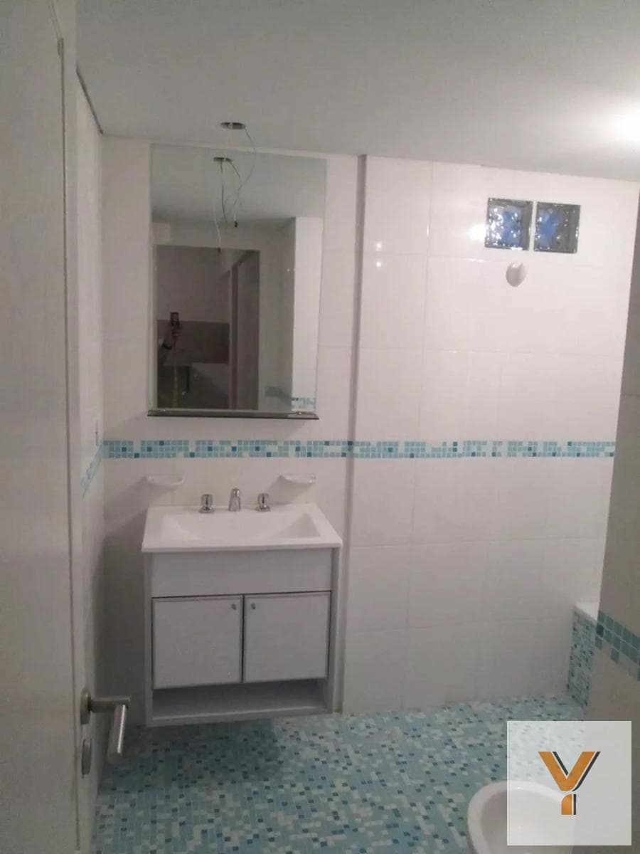 Apartment for sale - 2 bedrooms, 1 bathroom - 60 m² - Morón