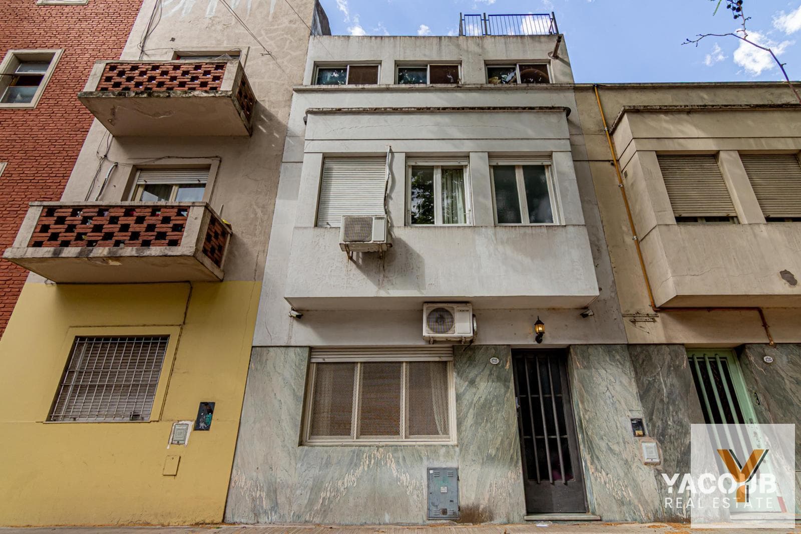 House for Sale - 2 Bedrooms, 3 Bathrooms - 130 m² - Villa Crespo