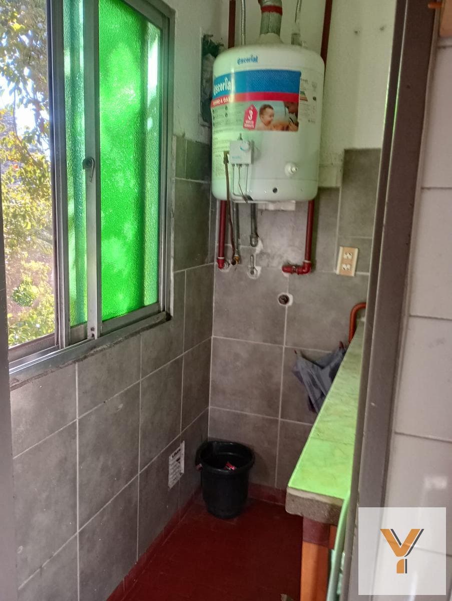 Apartment for Sale - 2 Bedrooms, 1 Bathroom - 60 square meters - Almirante Brown