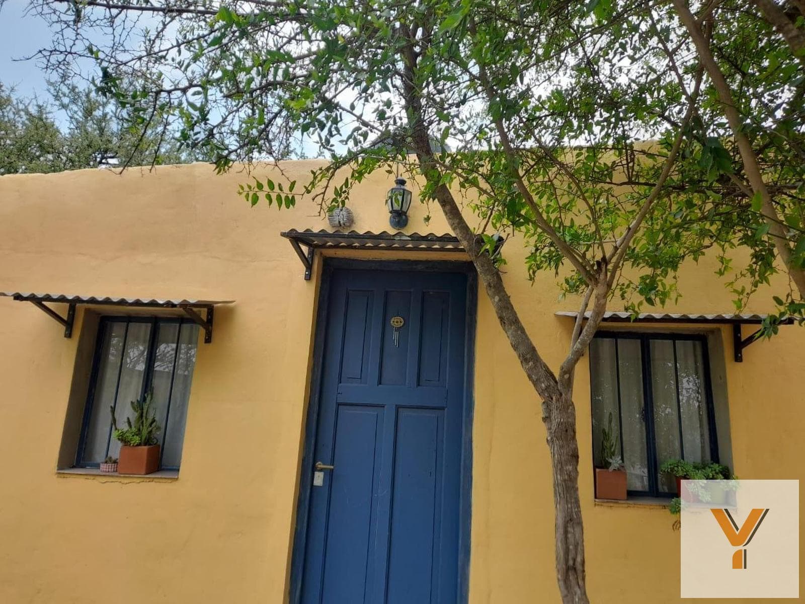 House for Sale - 3 Bedrooms, 2 Bathrooms - Garage - 1,000 m² - Córdoba