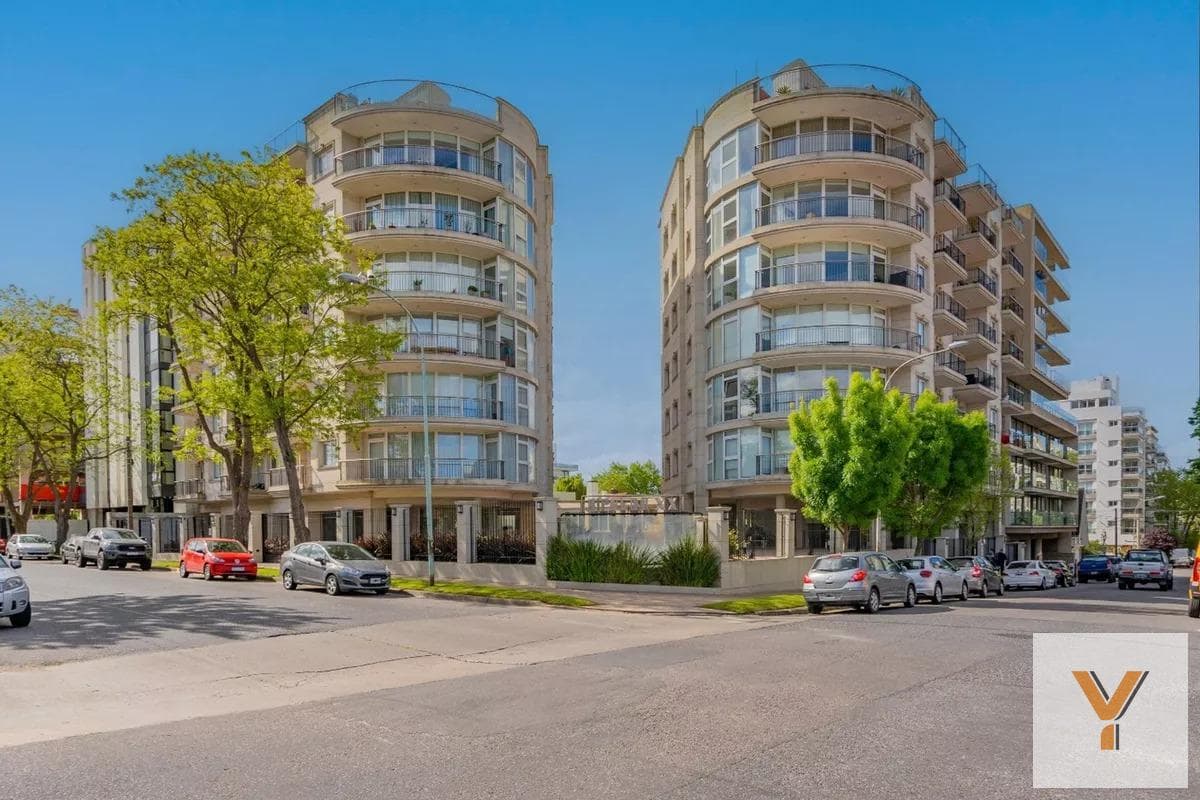 Apartment for Sale - 2 Bedrooms, 2 Bathrooms - Garage - 196 square meters - Mar del Plata