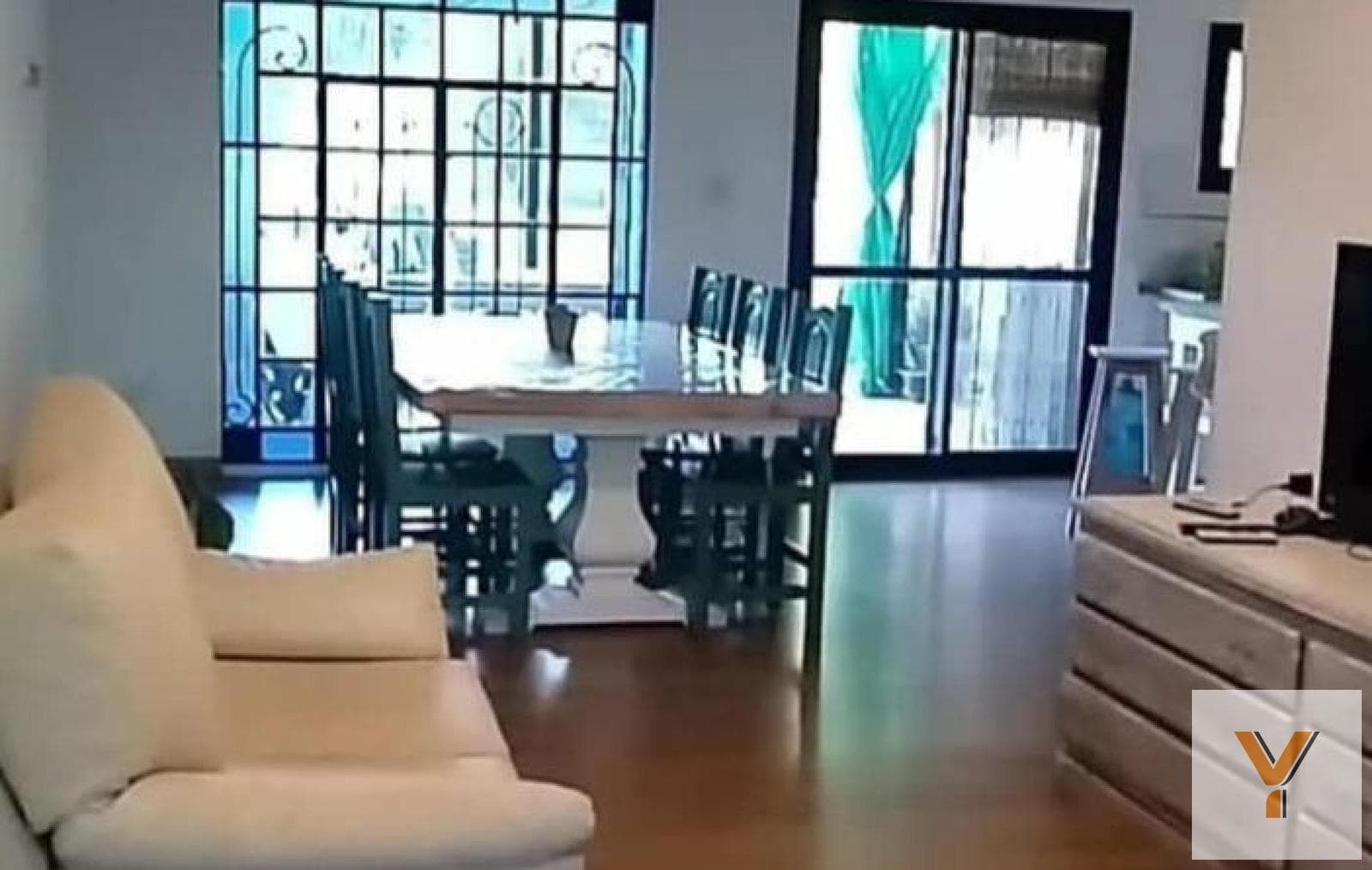 House for Sale - 2 Bedrooms, 1 Bathroom - Garage - 443 square meters - Pergamino