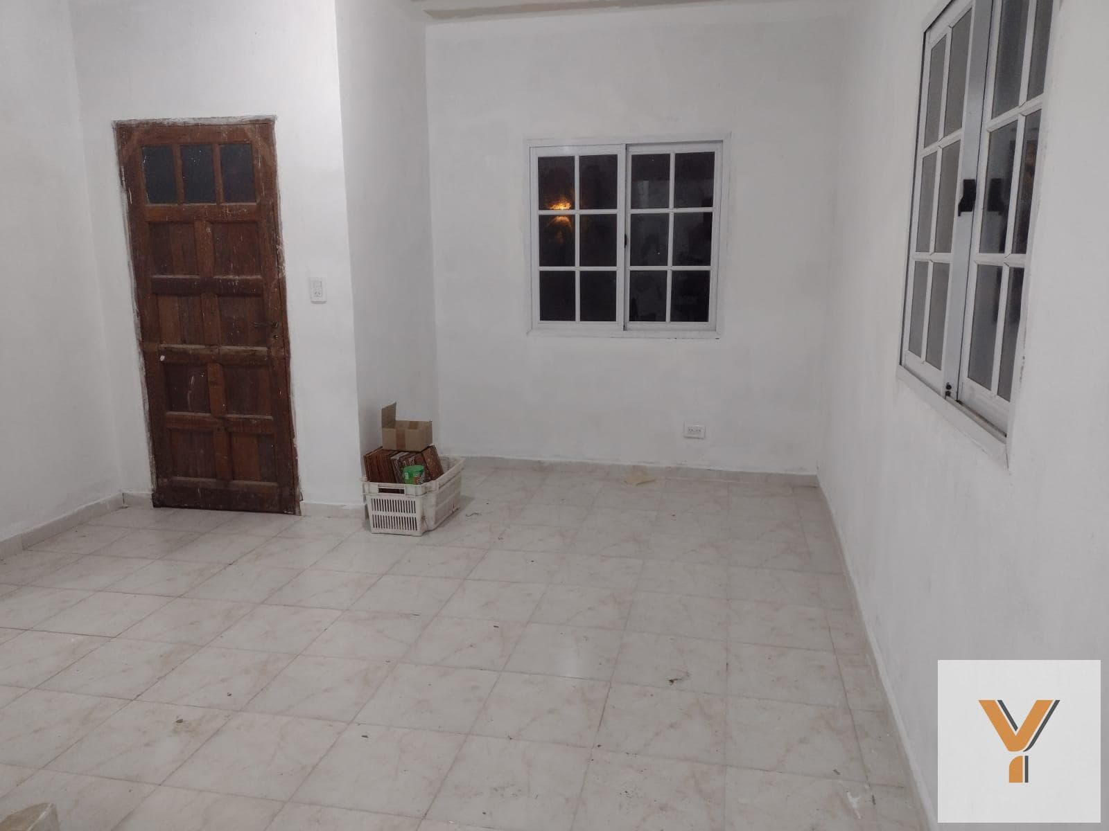 House for Sale - 2 Bedrooms, 1 Bathroom - 300 m² - Carmen de Areco