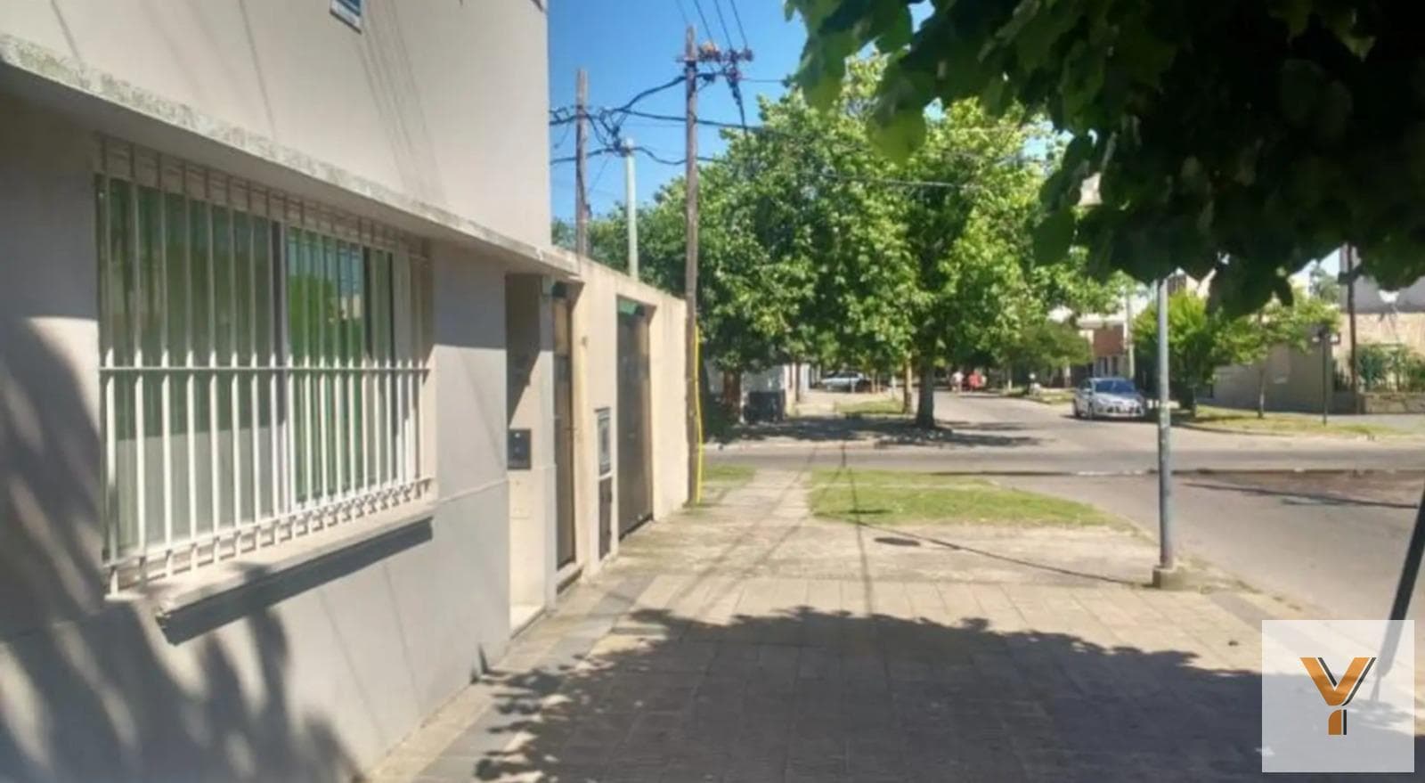 House for Sale - 2 Bedrooms, 2 Bathrooms - Parking Spaces - 300 m² - La Plata