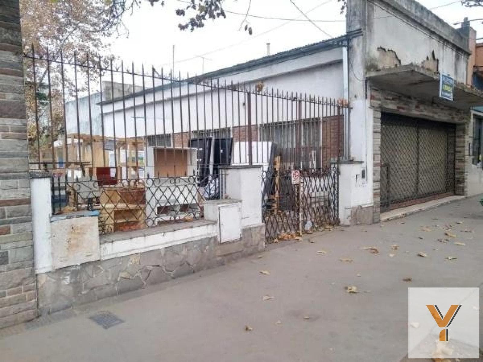 Land for Sale - Commercial Property - 2,262 m² - Tristán Suárez