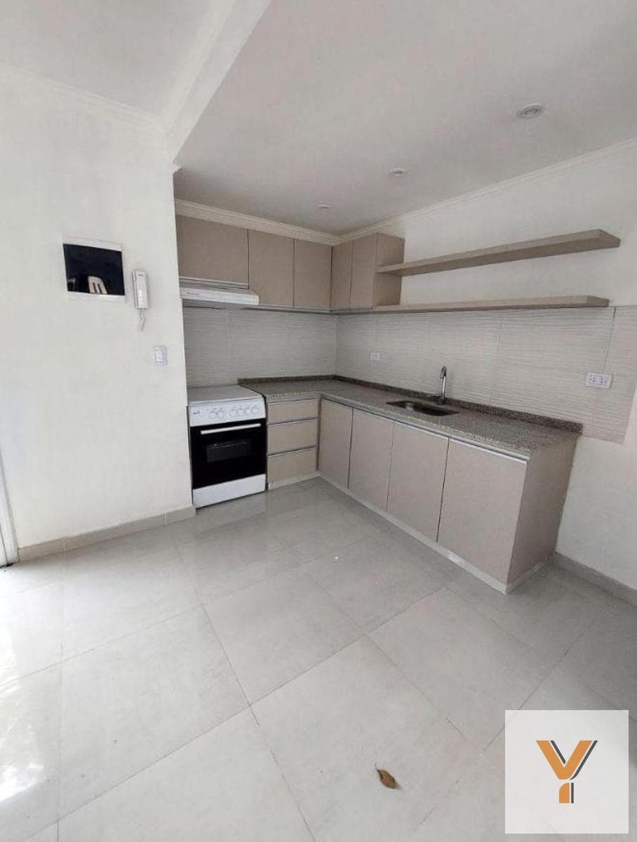 House for Sale - 2 Bedrooms, 2 Bathrooms - 70 m² - Ituzaingó