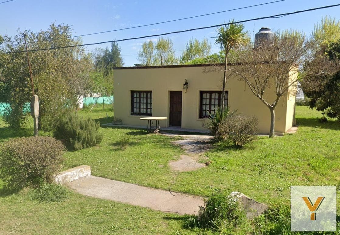 House for Sale - 2 Bedrooms, 1 Bathroom - 408 m² - Saladillo
