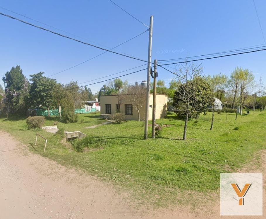 House for Sale - 2 Bedrooms, 1 Bathroom - 408 m² - Saladillo