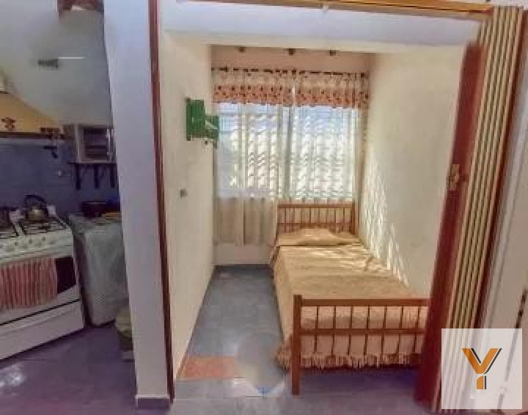 Apartment for Sale - 4 Bedrooms, 1 Bathroom - Garage - 70 square meters - Quilmes