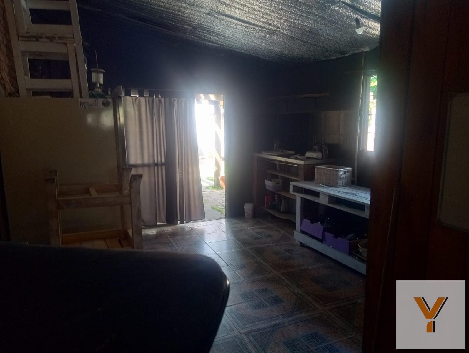 House for Sale - 3 Bedrooms, 2 Bathrooms - 290 m² - San Vicente