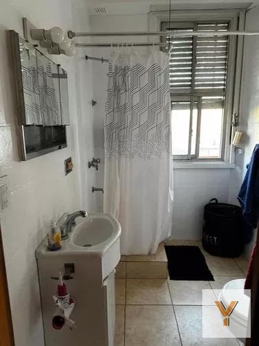 Apartment for Sale - 2 Bedrooms, 1 Bathroom - 70 m² - Monserrat