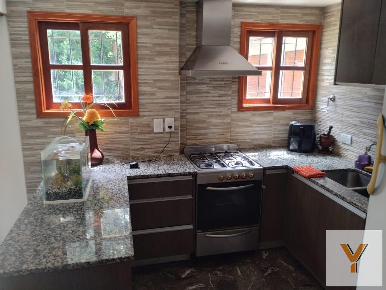 House for Sale - 3 Bedrooms, 2 Bathrooms - Parking Spaces - 270 m² - Mar del Plata