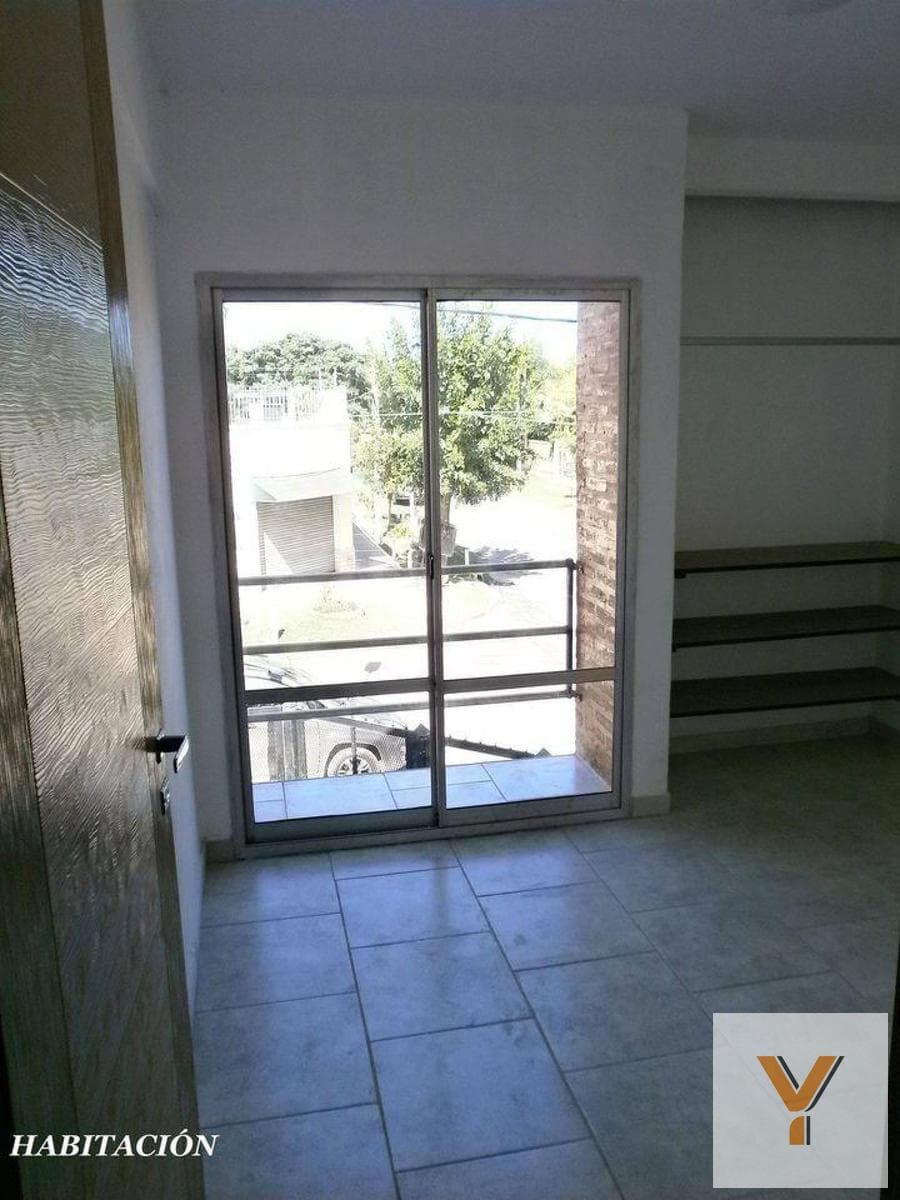 Duplex complex - 1 bedroom, 1 bathroom - 130 m² - Berazategui