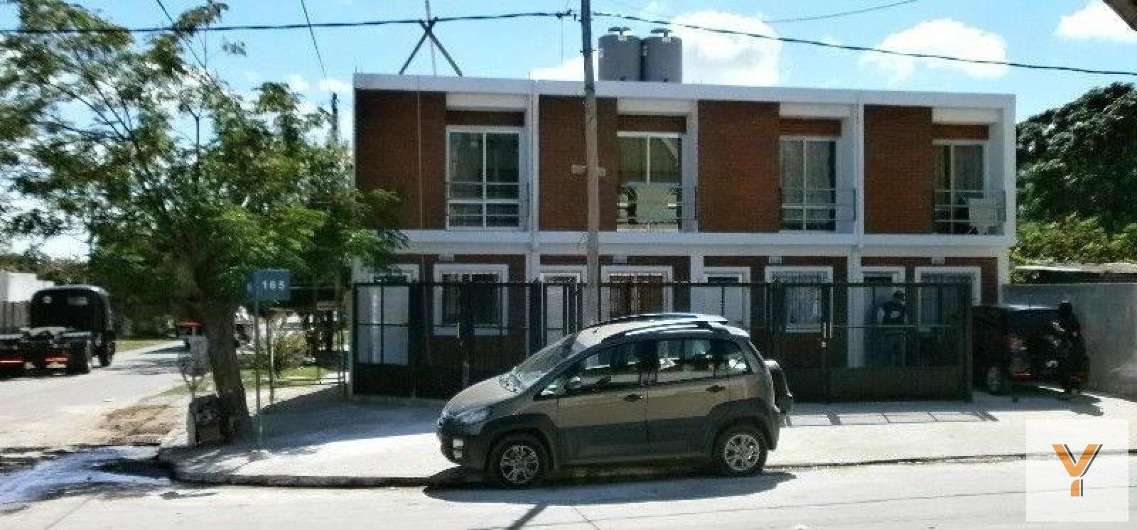 Duplex complex - 1 bedroom, 1 bathroom - 130 m² - Berazategui
