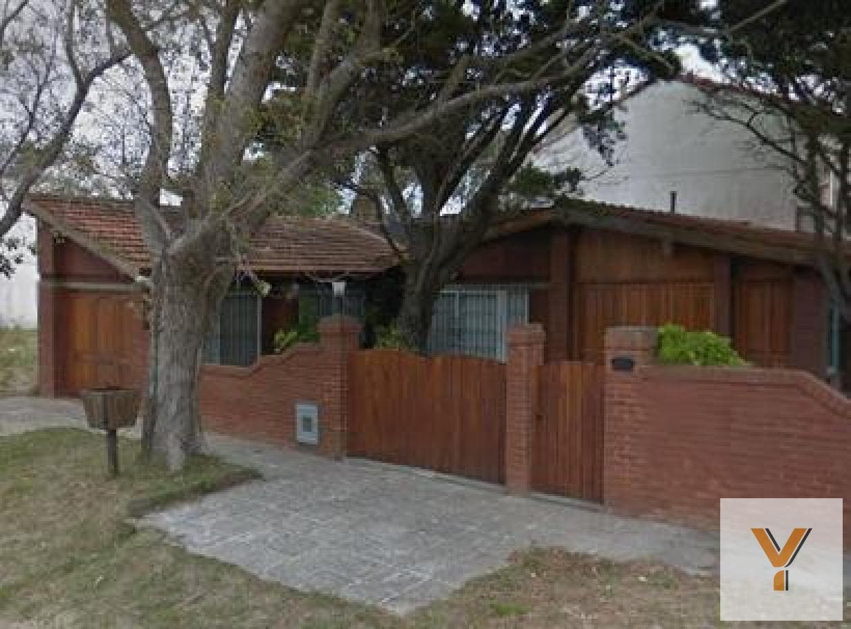 House for Sale - 2 Bedrooms, 2 Bathrooms - Garage - 144 m² - La Lucila del Mar