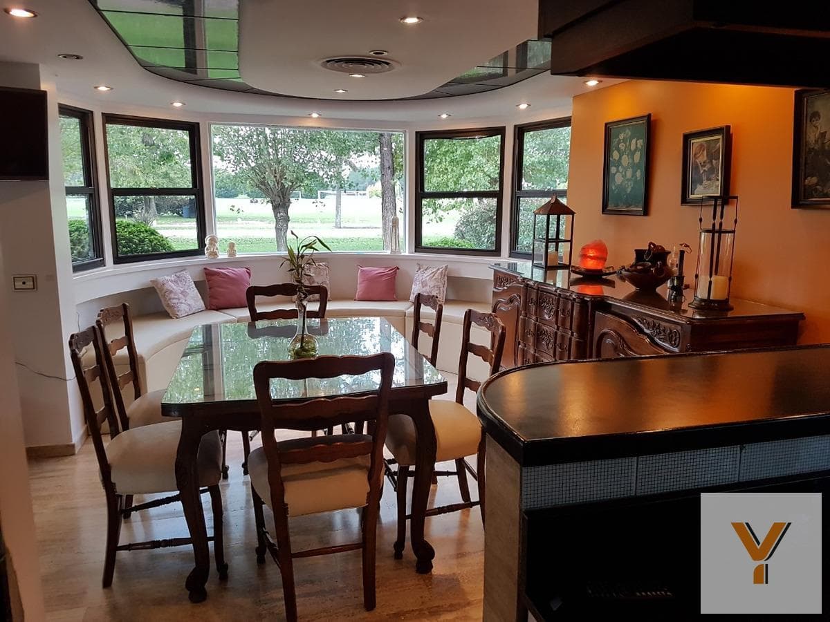 House for Sale - 5 Bedrooms, 5 Bathrooms - Garage - 420 square meters - Canning