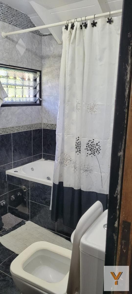 Country House for Sale - 4 Bedrooms, 5 Bathrooms - 2,700 m² - Virrey del Pino