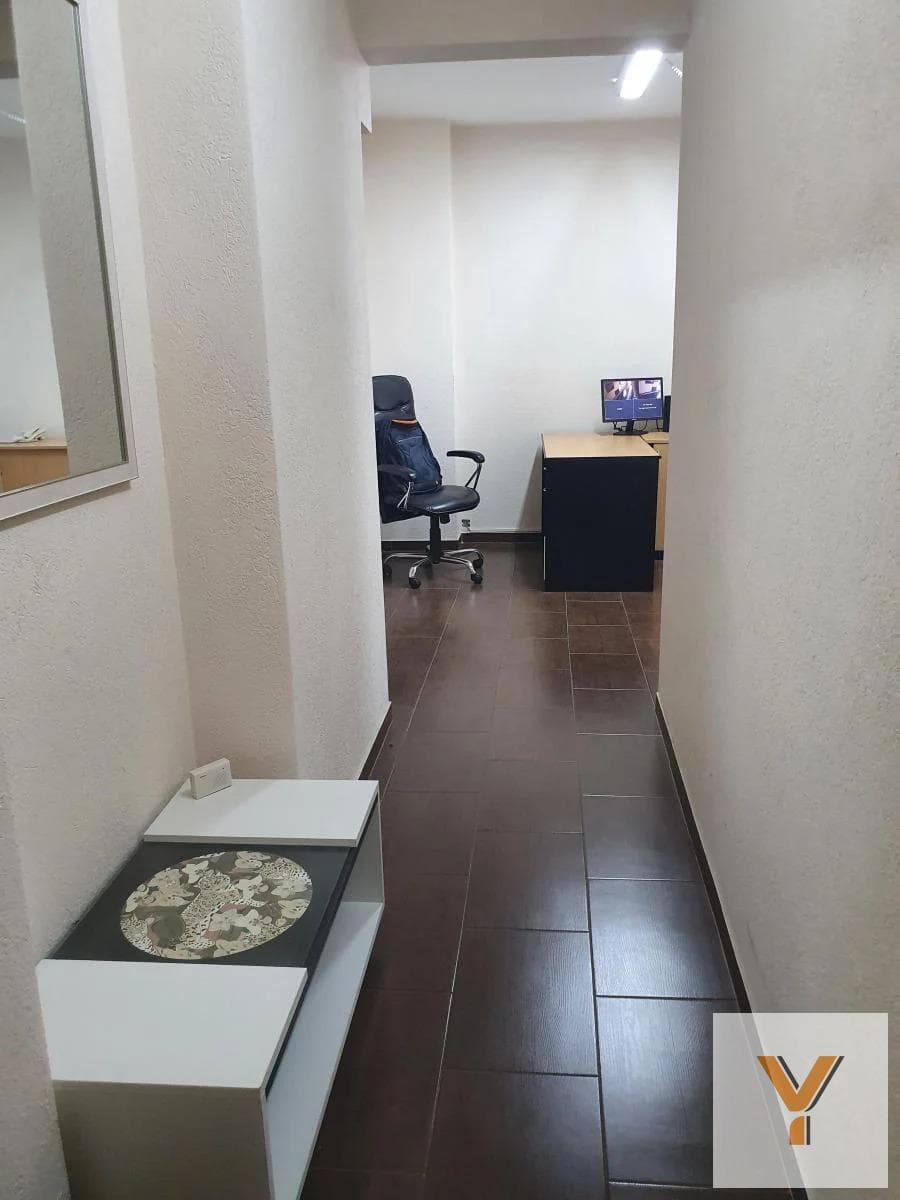 Office for Sale - 1 Room, 1 Bathroom - 26 m² - San Nicolás