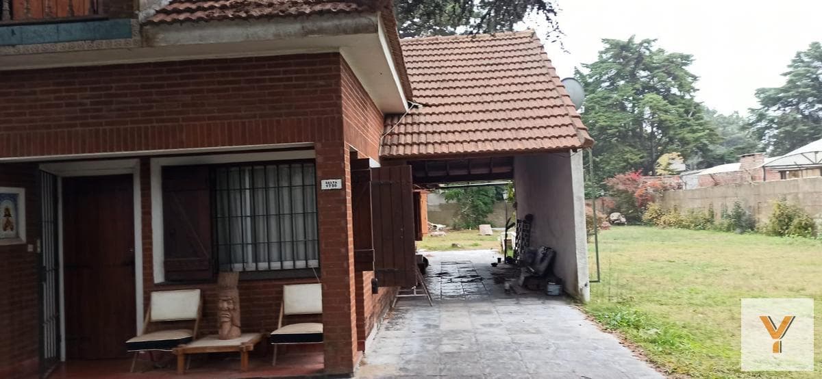House for sale - 3 bedrooms, 2 bathrooms - landscaped yard, 140 m² - San Bernardo Del Tuyu
