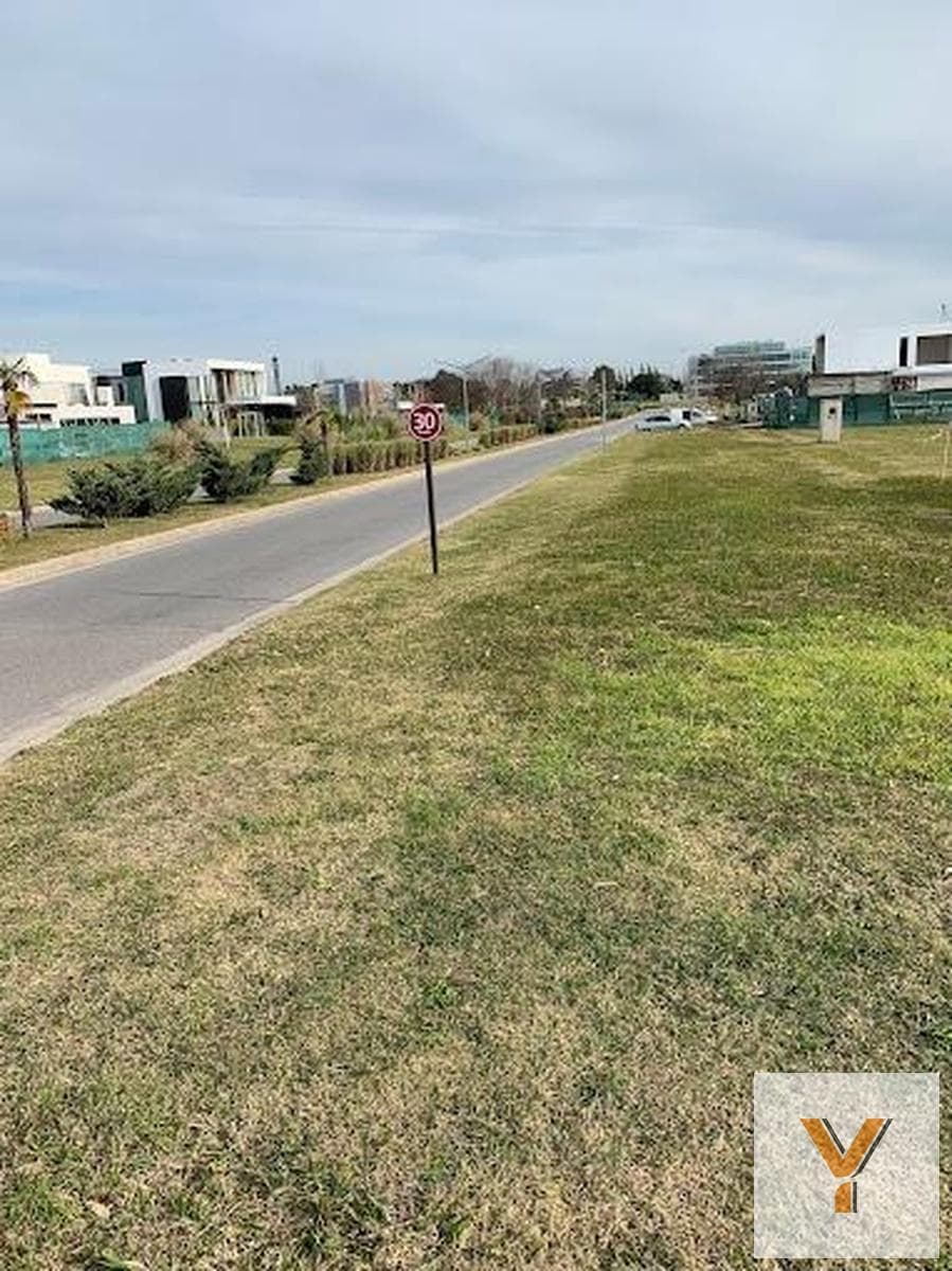Land for Sale - 1,126 m² - Greenville Polo