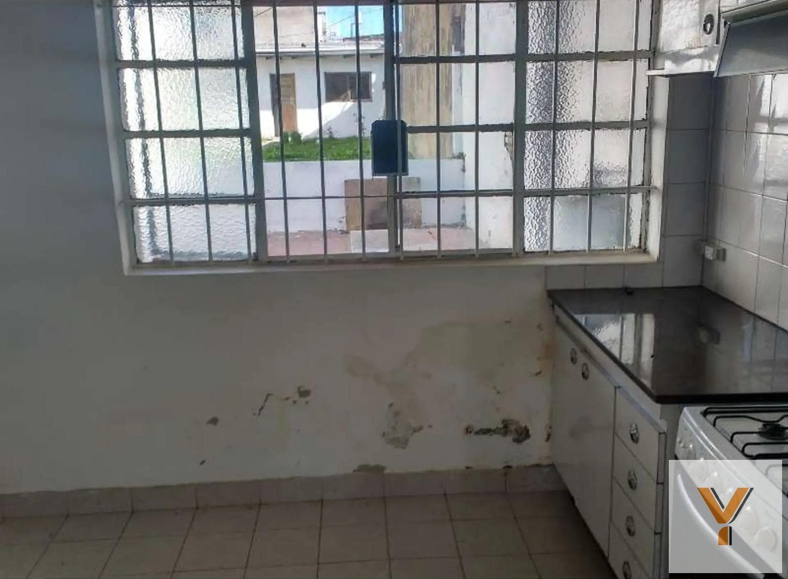 House for Sale - 2 Bedrooms, 1 Bathroom - 300 m² - La Plata