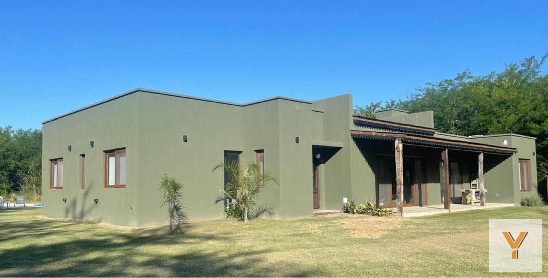 House for Sale - 3 Bedrooms, 3 Bathrooms - 258 m² - Lot Size: 10,600 - Mountain