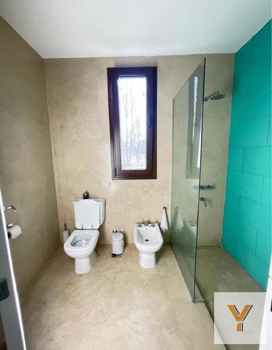 House for Sale - 3 Bedrooms, 3 Bathrooms - 258 m² - Lot Size: 10,600 - Mountain