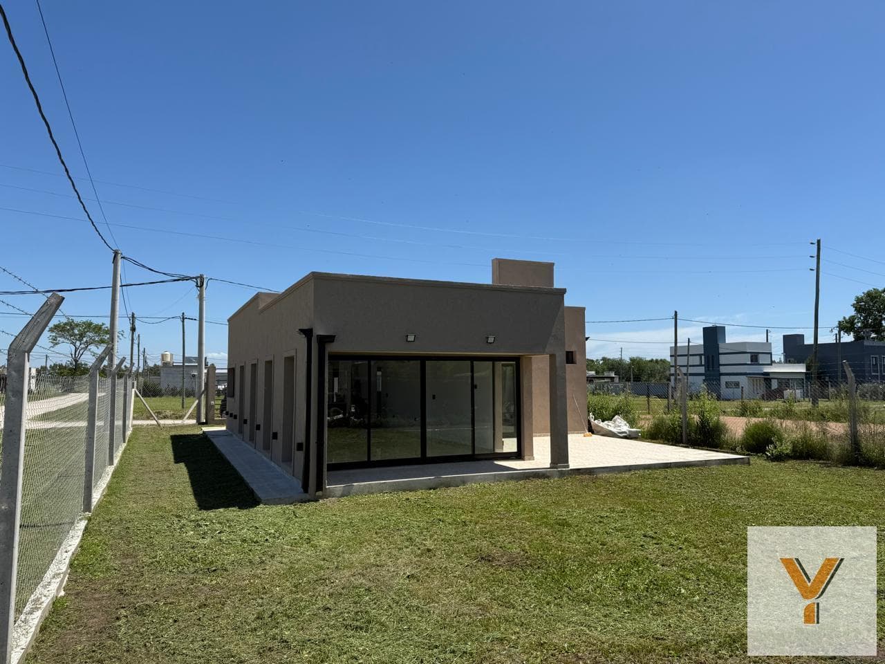 House for Sale - 2 Bedrooms, 1 Bathroom - 450 m² - La Plata