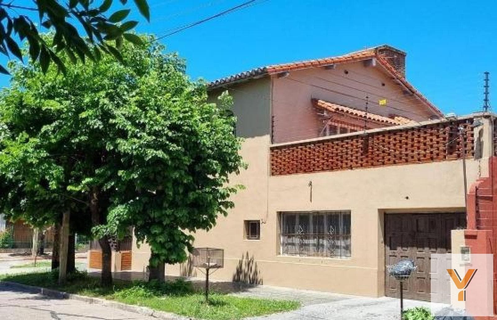 House for Sale - 2 Bedrooms, 3 Bathrooms - 348 m² - Morón