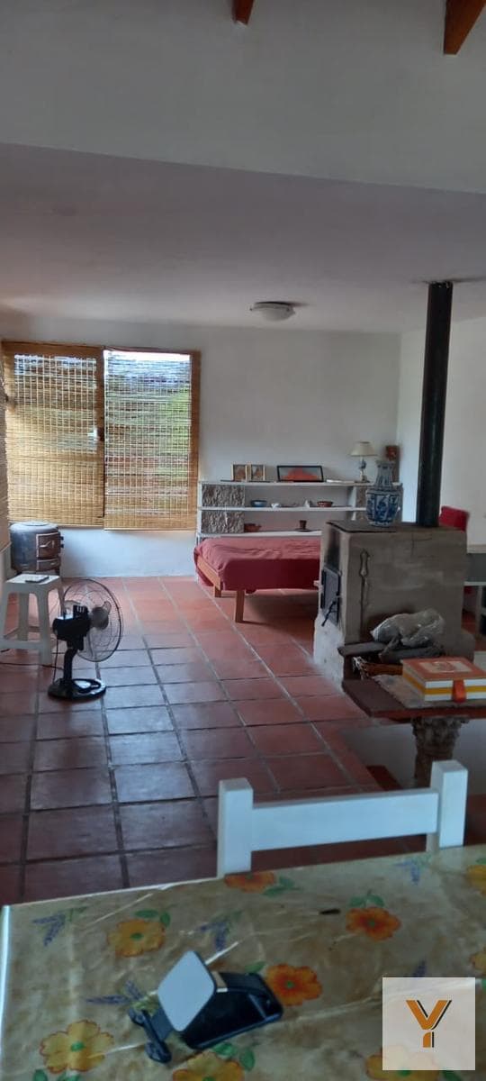 House for Sale - 2 Bedrooms, 1 Bathroom - Garage - 1,200 m² - Córdoba