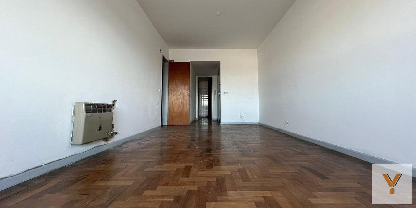 Apartment for Sale - 3 Bedrooms, 2 Bathrooms - 80 m² - Mercedes