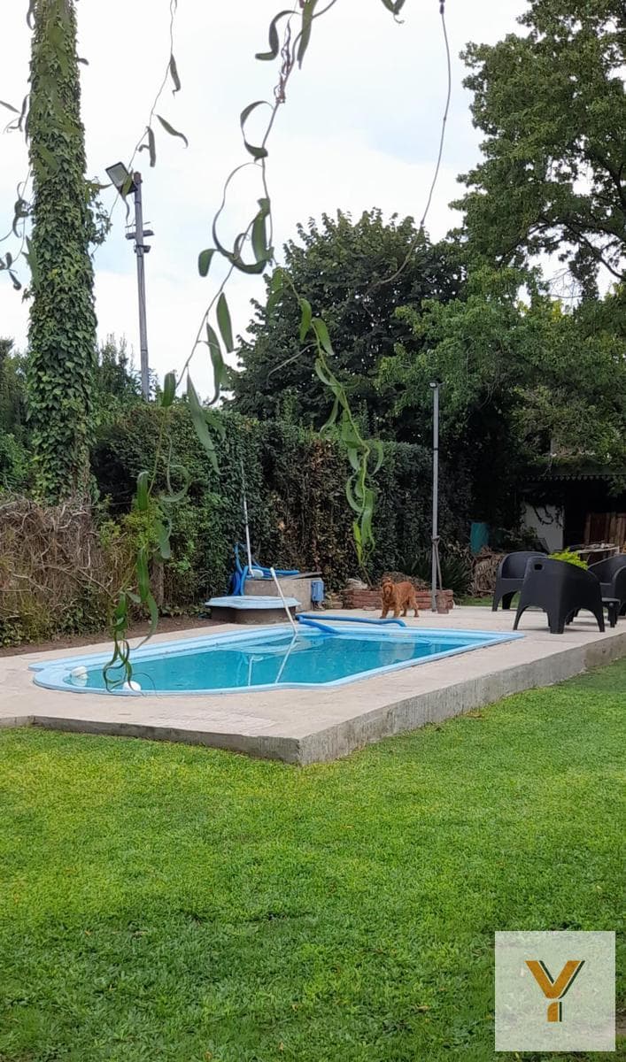 House for Sale - 4 Bedrooms, 4 Bathrooms - 375 m² - Moreno