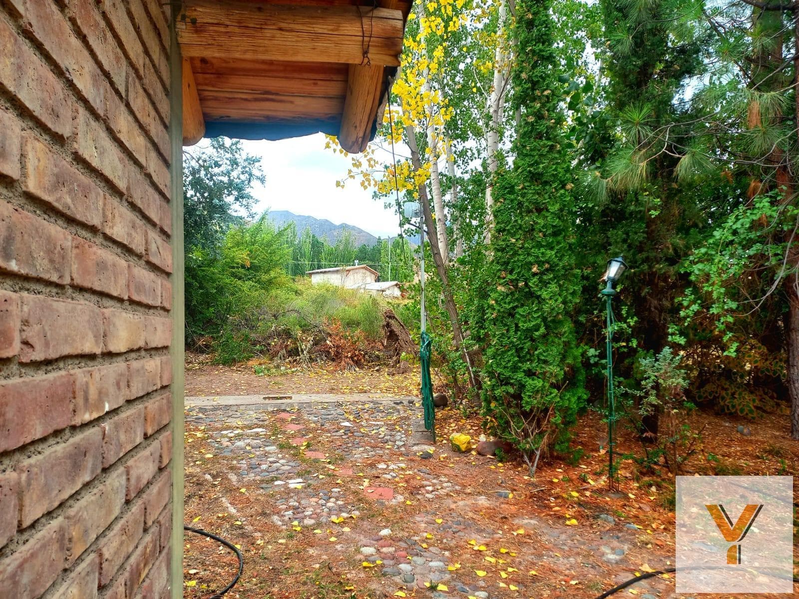 House for Sale - 2 Bedrooms, 1 Bathroom - 4,500 m² - Luján de Cuyo