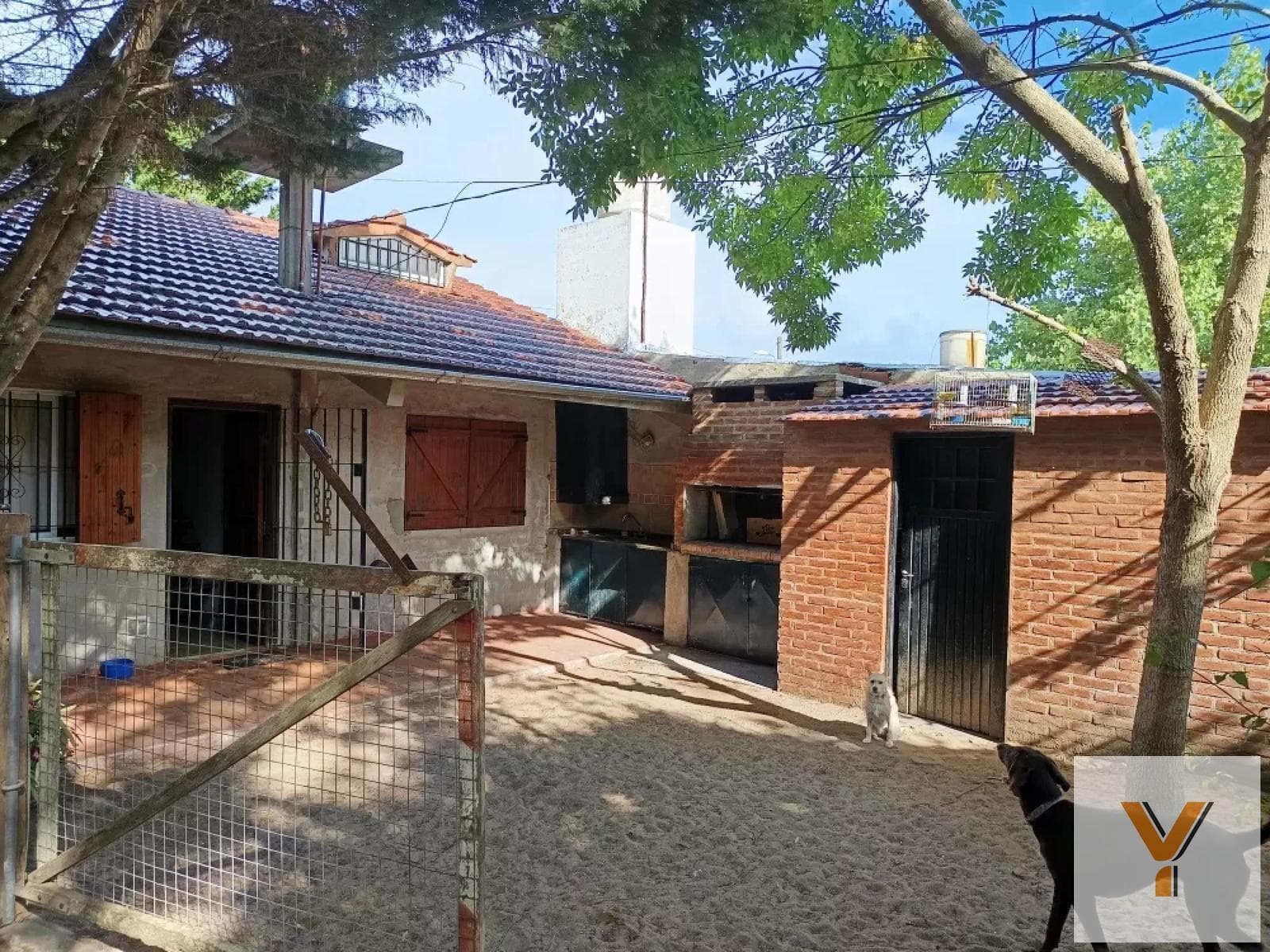 House for Sale - 9 Bedrooms, 8 Bathrooms - Parking Spaces - 400 m² - Las Toninas