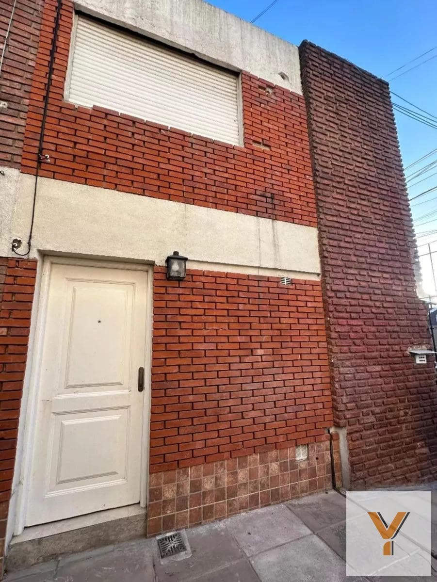 Apartment for sale - 2 bedrooms, 1 bathroom - 42 square meters - Castelar