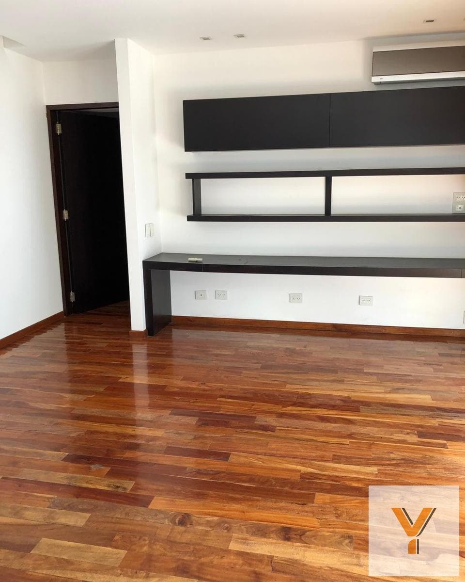 House for Sale - 4 Bedrooms, 6 Bathrooms - Parking Spaces - 1,224 m² - Godoy Cruz