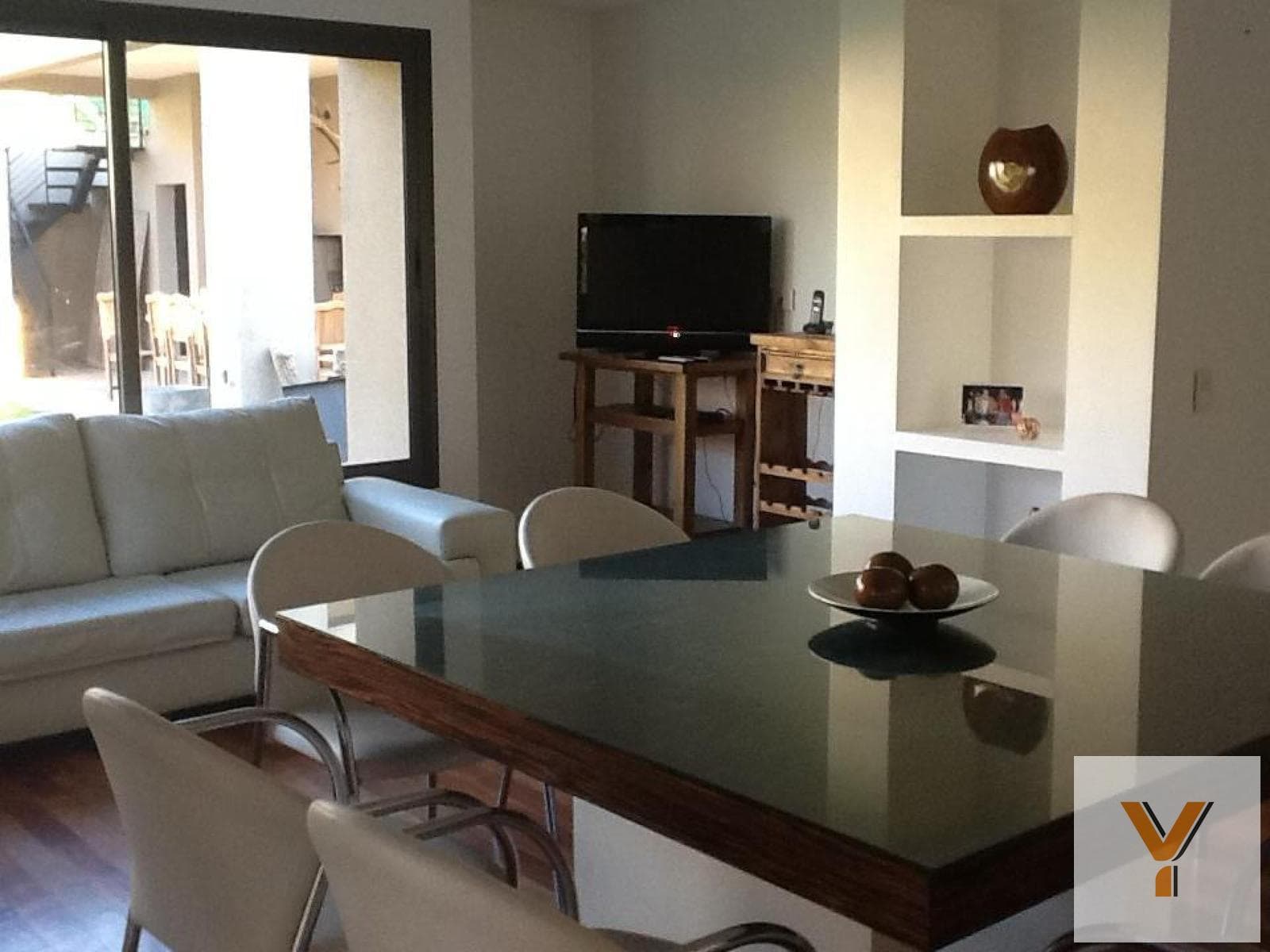 House for Sale - 4 Bedrooms, 6 Bathrooms - Parking Spaces - 1,224 m² - Godoy Cruz