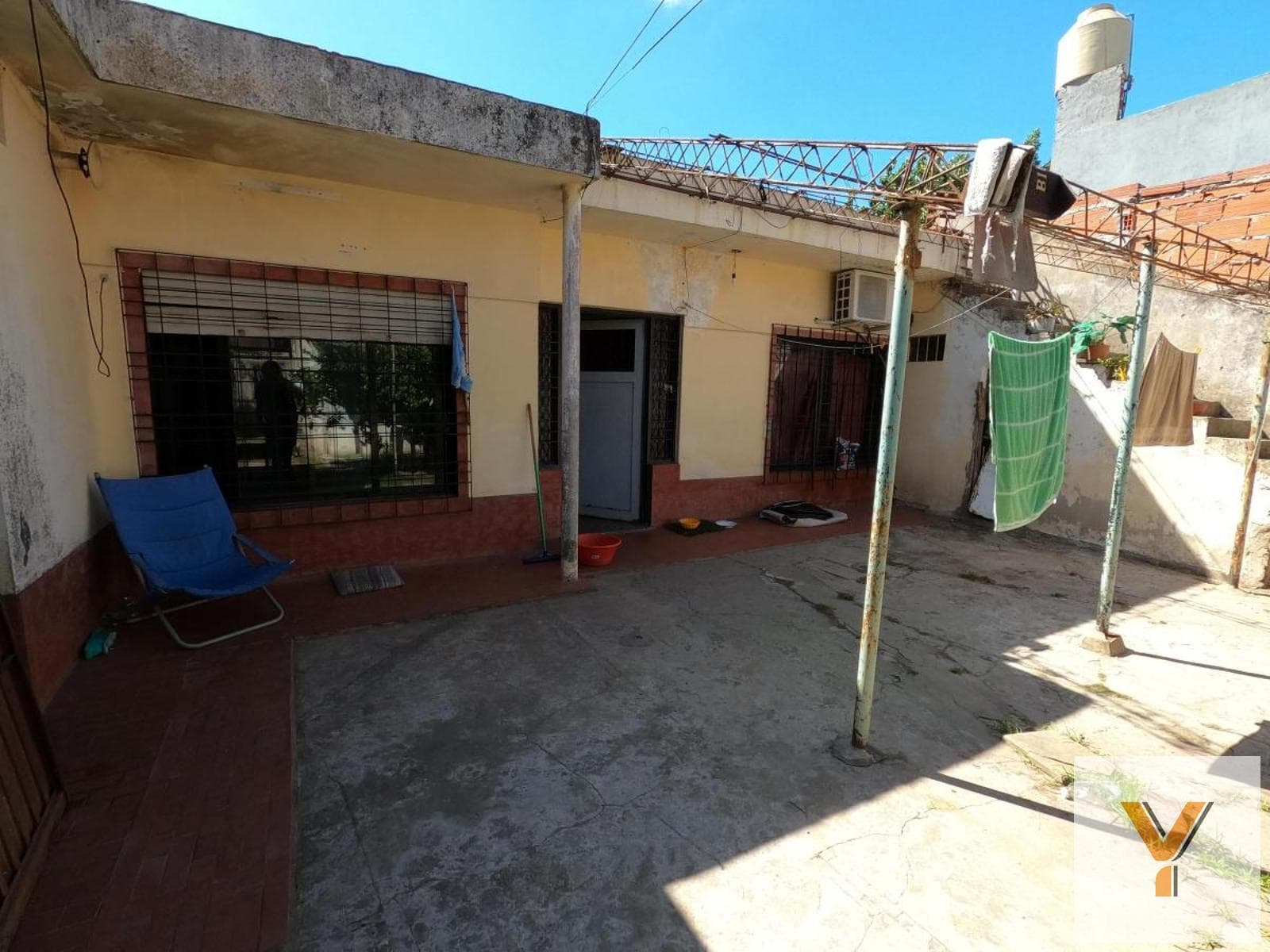 House for Sale - 3 Bedrooms, 2 Bathrooms - 300 square meters - Rafael Castillo