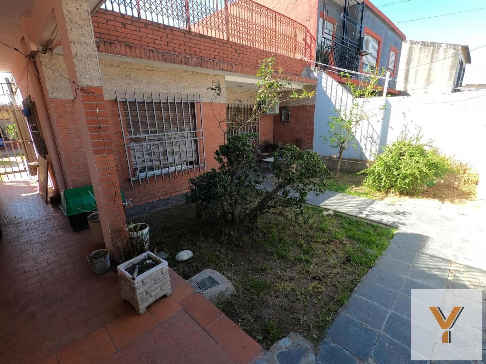 House for Sale - 3 Bedrooms, 2 Bathrooms - 300 square meters - Rafael Castillo