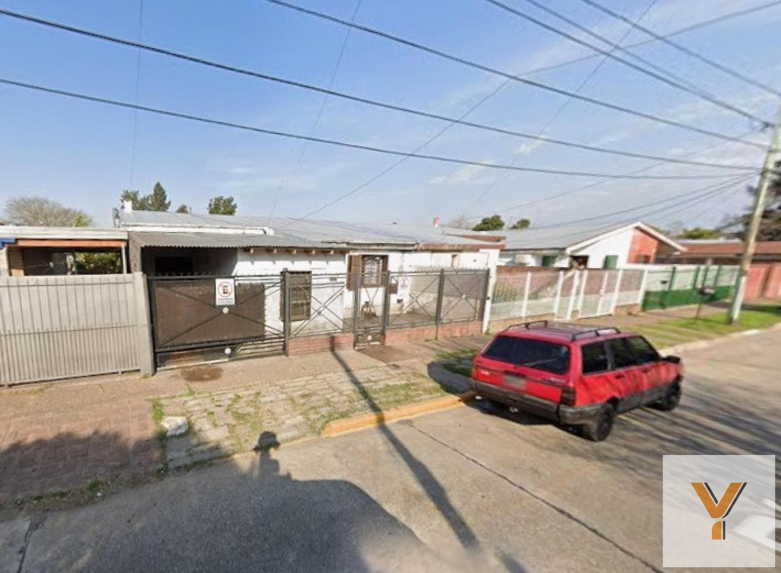 House for Sale - 2 Bedrooms, 1 Bathroom - Garage - 220 m² - Don Orione