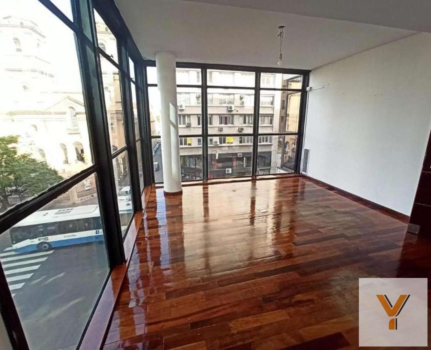 Office for Sale - 3 Offices, 1 Bathroom - 106 m² - San Nicolás