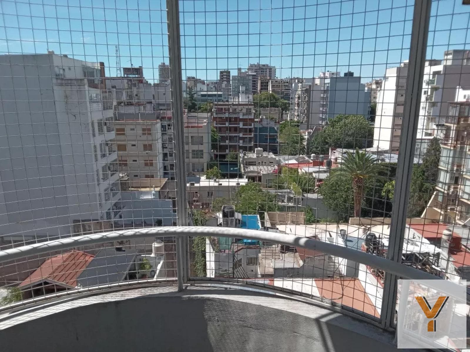 Apartment for Sale - 2 Bedrooms, 2 Bathrooms - 70 m² - Flores