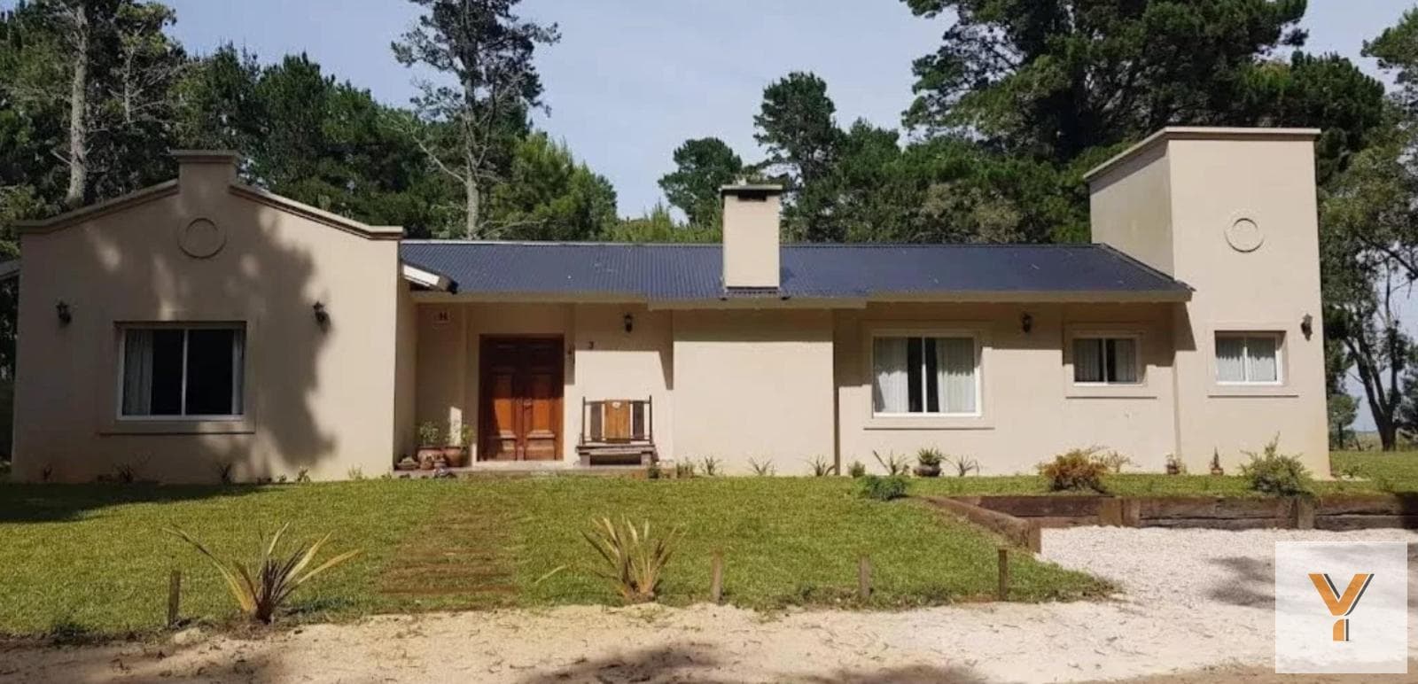 House for Sale - 3 Bedrooms, 3 Bathrooms - 1,000 m² - Pinamar