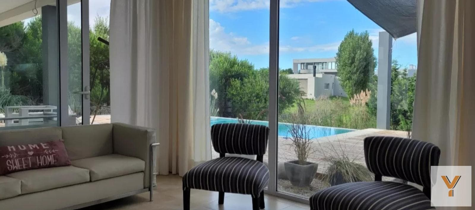 House for Sale - 5 Bedrooms, 4 Bathrooms - 1,550 m² - Pinamar