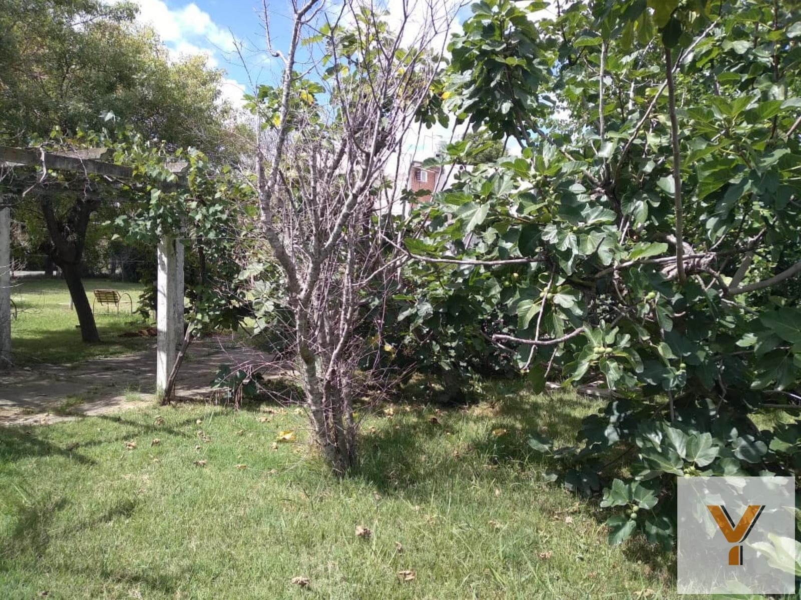 Land for Sale - 300 square meters - Villa Castell