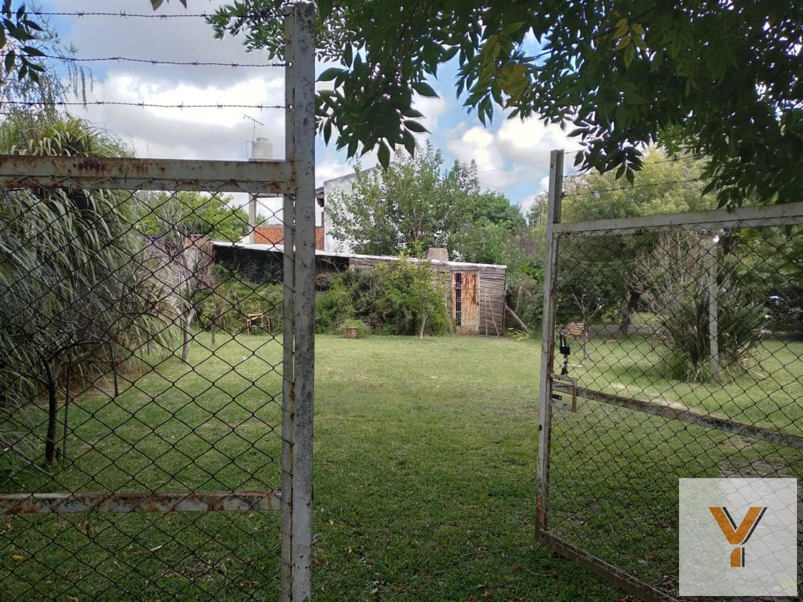 Land for Sale - 300 square meters - Villa Castell