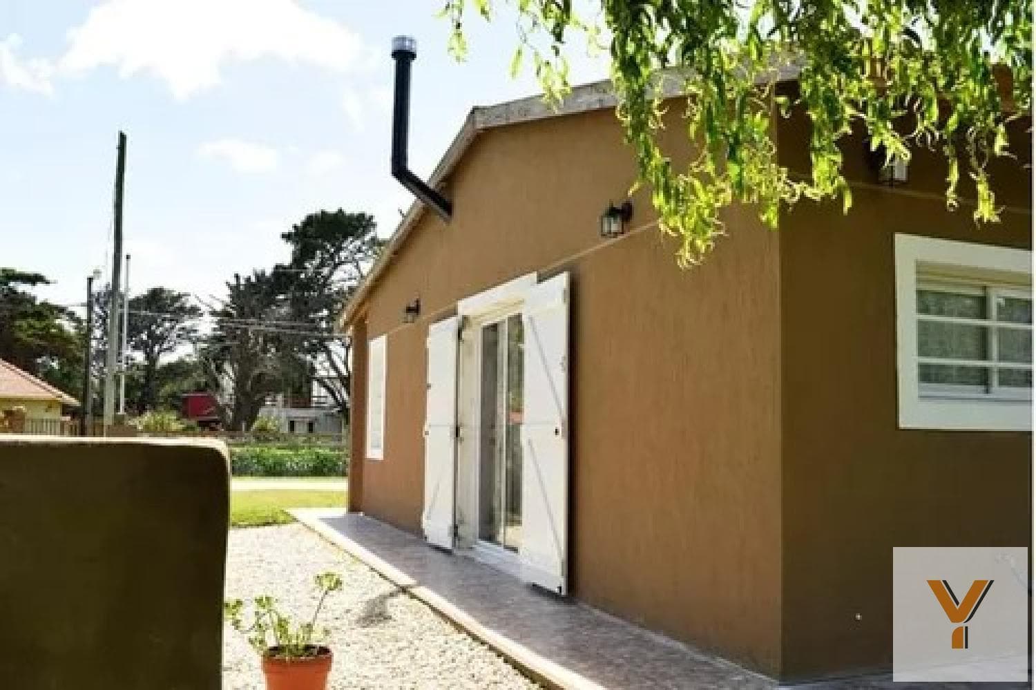 House for Sale - 2 Bedrooms, 1 Bathroom - 398 m² - Mar De Cobo