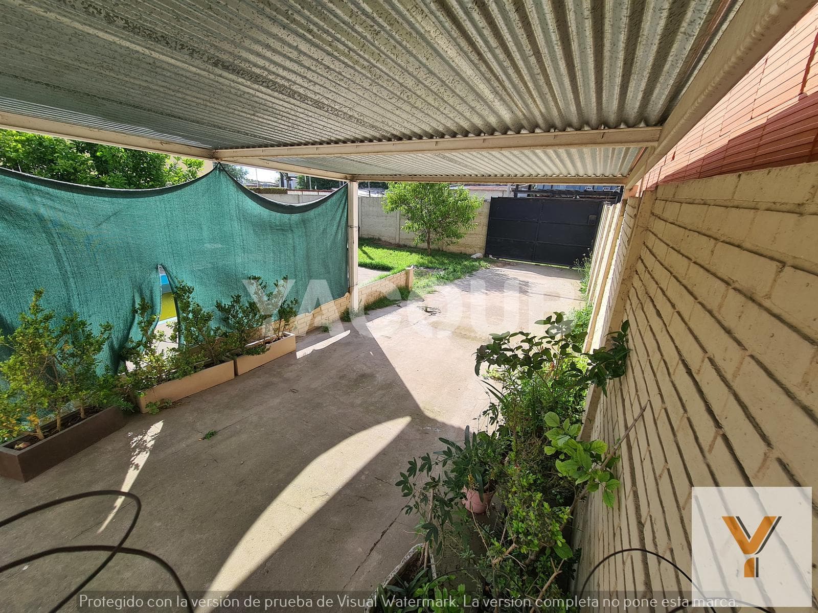 Casa de 5 años en venta - 2 Dormitorios, 2 Baños - jardin con pileta, Cochera y quincho - 262 M2