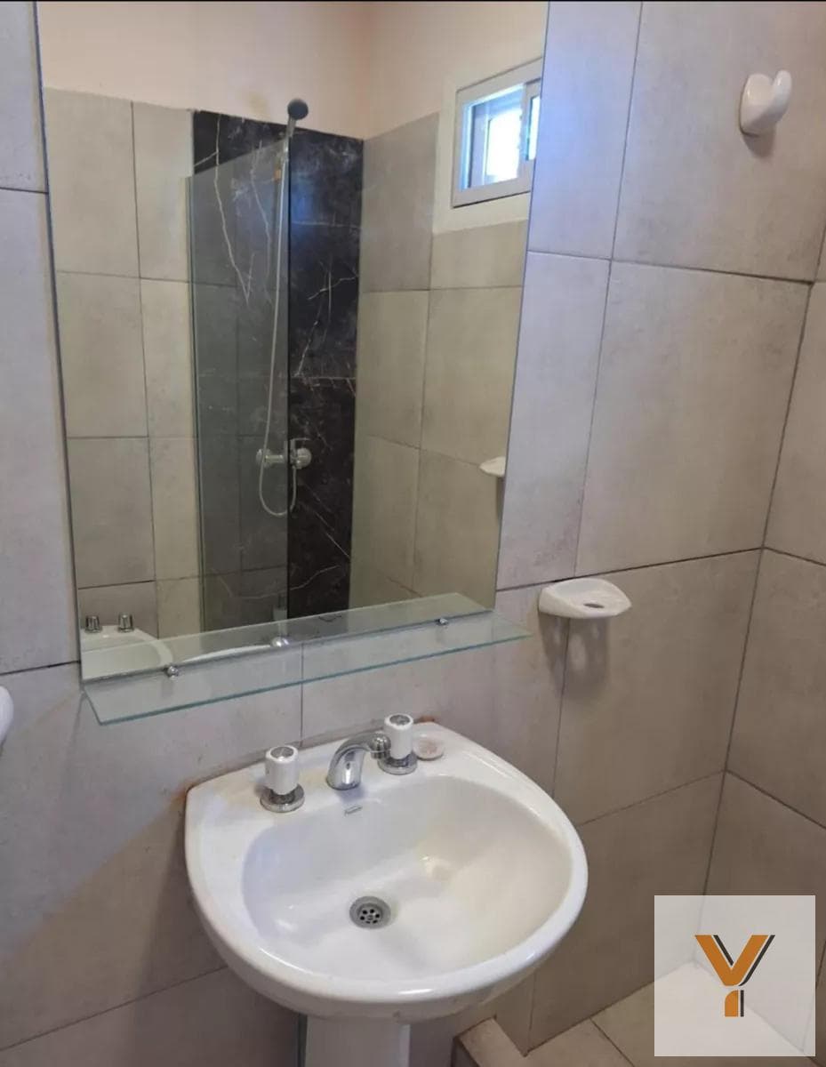 House for Sale - 2 Bedrooms, 1 Bathroom - Garage - 200 m² - San Martín de Los Andes