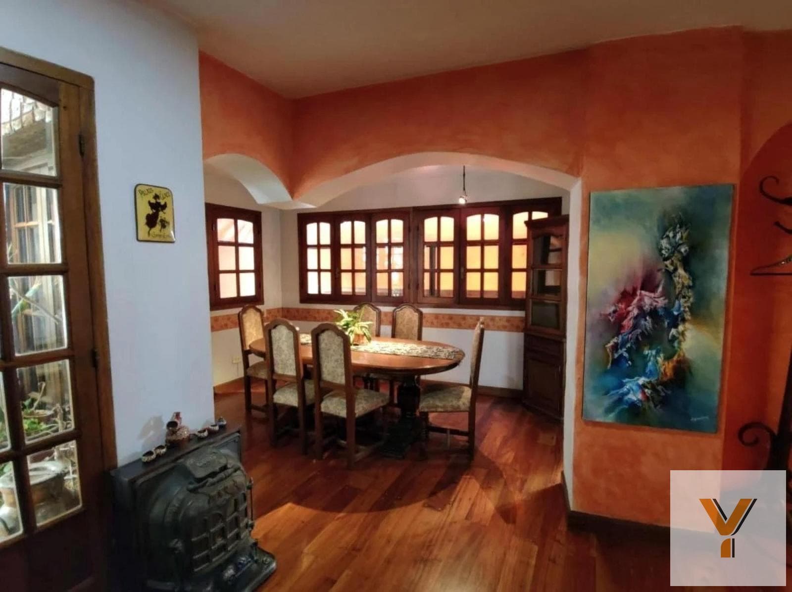 Apartment for Sale - 4 Bedrooms, 2 Bathrooms - Almagro